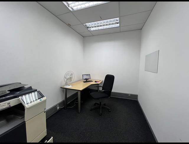 530M² WAREHOUSE TO LET IN STRIJDOMPARK